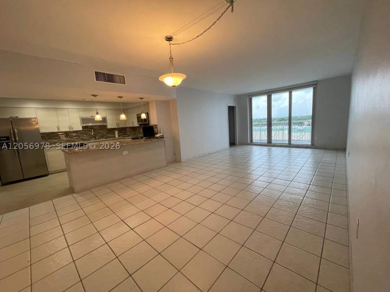 2 bedroom Condominium at 5825 Collins Ave 7B, Corinthian Condo, Miami Beach — photo 3