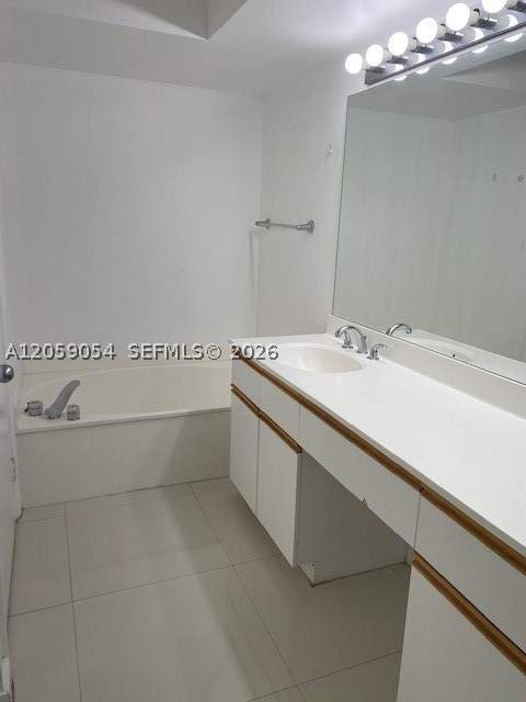 3400 NE 192nd St 1910, Aventura FL - photo 13 of 23