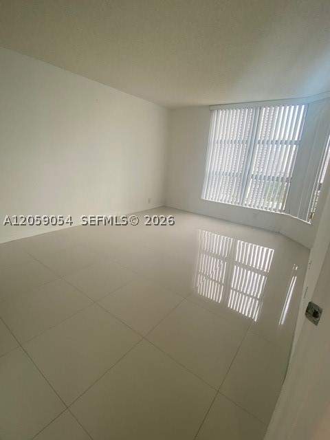 3400 NE 192nd St 1910, Aventura FL - photo 15 of 23