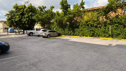 12590 NE 16th Ave 605, North Miami FL - photo 23 of 30