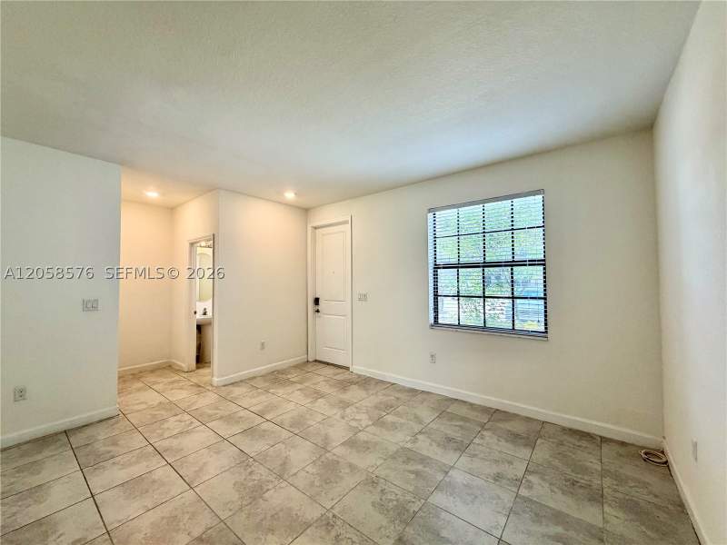 3 bedroom Townhouse at 11214 SW 249th St, Coco Palm Villas, Homestead — photo 5