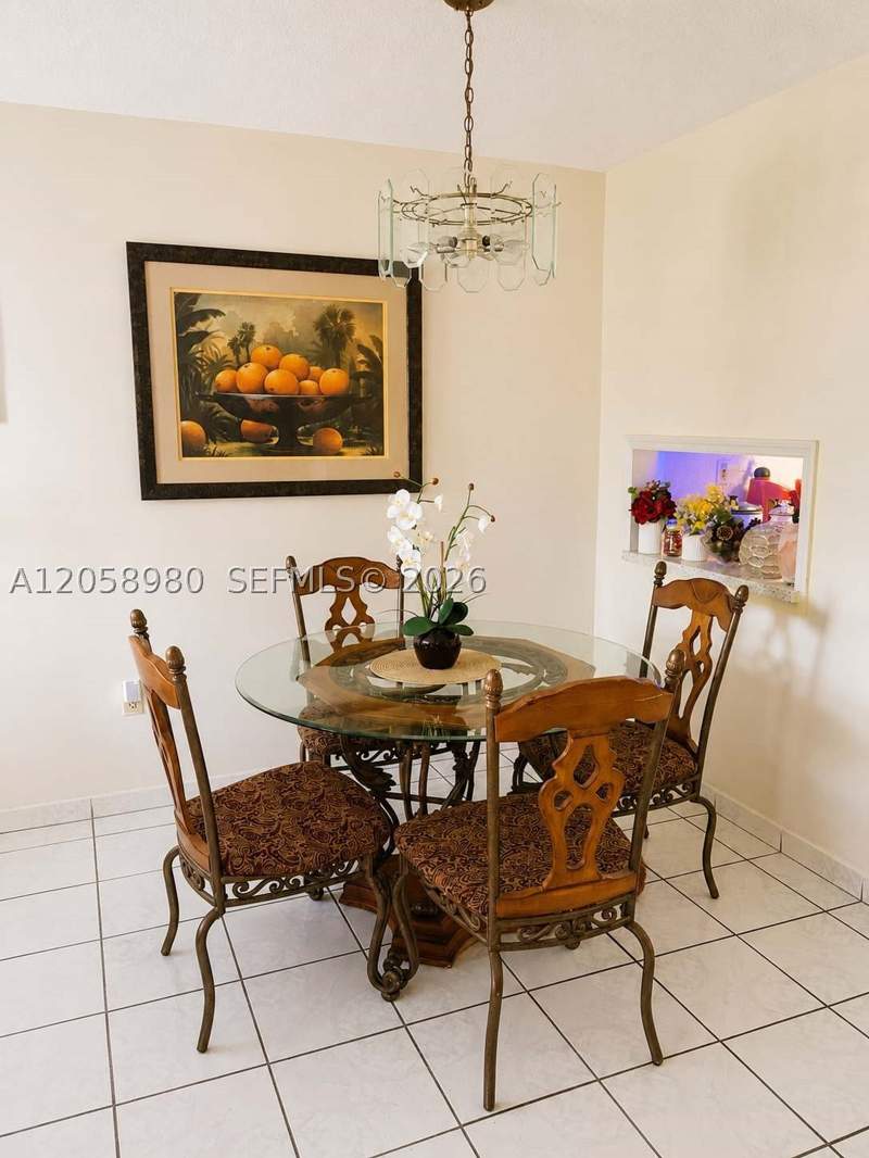 2 bedroom Condominium at 110 Royal Palm Rd 208, Palm Springs Gardens Bldg, Hialeah Gardens — photo 5