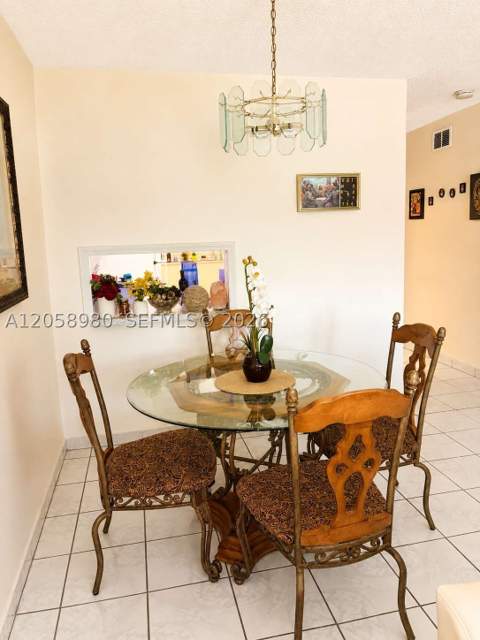 110 Royal Palm Rd 208, Hialeah Gardens FL - photo 6 of 15