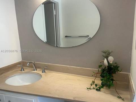 300 Bayview Dr 207, Sunny Isles Beach FL - photo 12 of 23