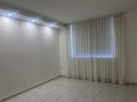 300 Bayview Dr 207, Sunny Isles Beach FL - photo 16 of 23