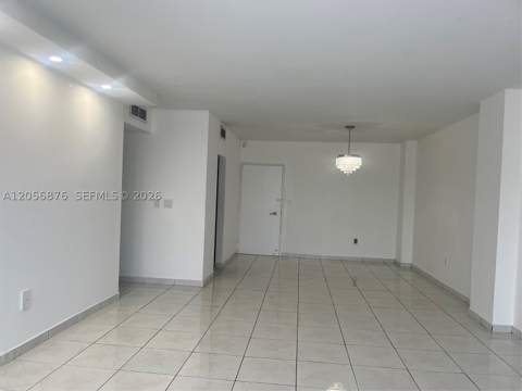 300 Bayview Dr 207, Sunny Isles Beach FL - photo 6 of 23