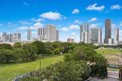 1749 NE Miami Court 405, Miami FL - photo 15 of 17