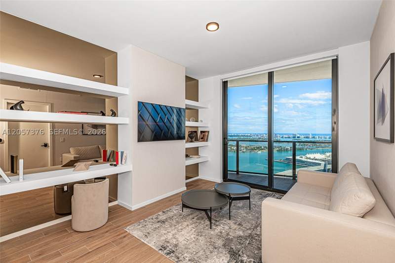 2 bedroom Condominium at 398 NE 5th St 3711, Map Of Miami Dade Co. FL., Miami — photo 4