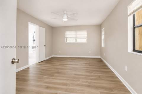 948 NW 9th Ct, Homestead FL - photo 11 of 25