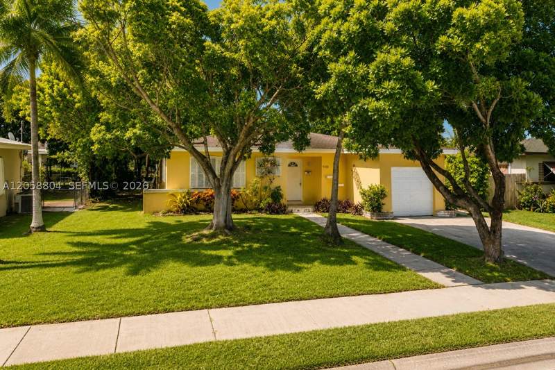 3 bedroom SingleFamilyResidence at 948 NW 9th Ct, Newport 2nd Rev, Homestead — photo 2