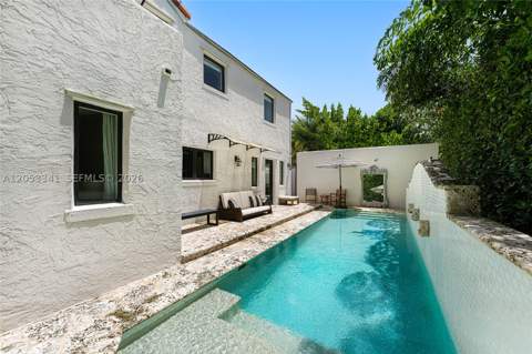 4430 Alton Rd, Miami Beach FL - photo 24 of 58