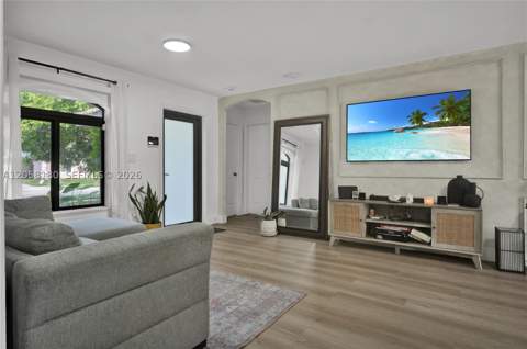 20464 NW 19th Ave, Miami Gardens FL - photo 6 of 35