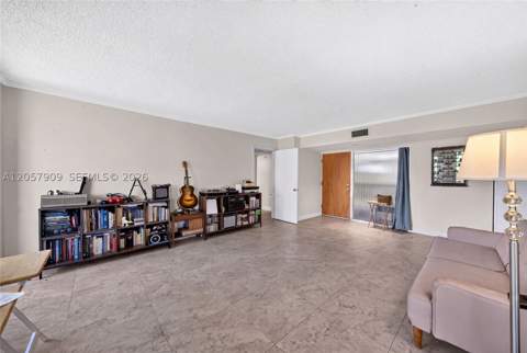 6666 SW 115th Ct 301, Miami FL - photo 14 of 40