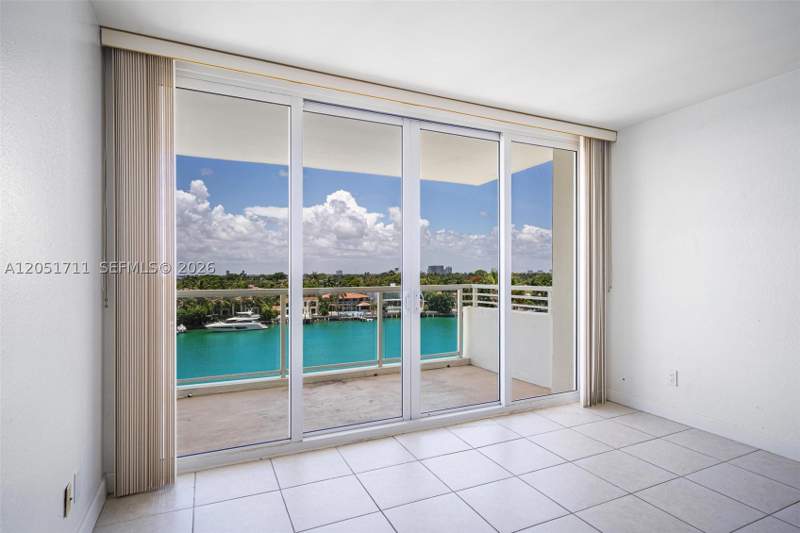 2 bedroom Condominium at 5600 Collins Ave 7J, 5600 Condo, Miami Beach — photo 5