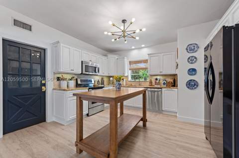112 NE 17th St, Homestead FL - photo 12 of 44