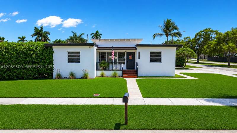 3 bedroom SingleFamilyResidence at 112 NE 17th St, Downer Palms Div No 1, Homestead — photo 2