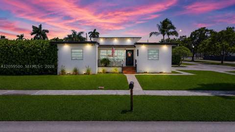 112 NE 17th St, Homestead FL - photo 7 of 44