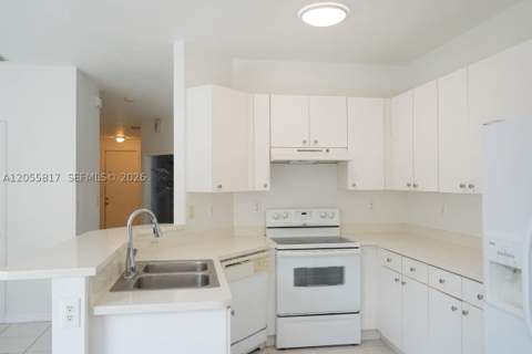 16654 SW 83rd Ln, Miami FL - photo 9 of 27