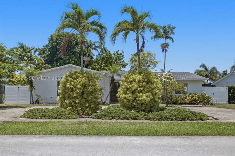 4 bedroom SingleFamilyResidence at 9123 SW 181st St, Bel Aire Sec 17, Palmetto Bay — photo 3