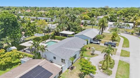 9123 SW 181st St, Palmetto Bay FL - photo 6 of 27