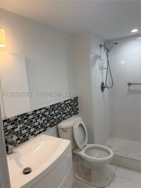 625 Biltmore Way 501, Coral Gables FL - photo 11 of 35