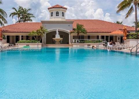 19900 E Country Club Dr 310, Aventura FL - photo 15 of 18