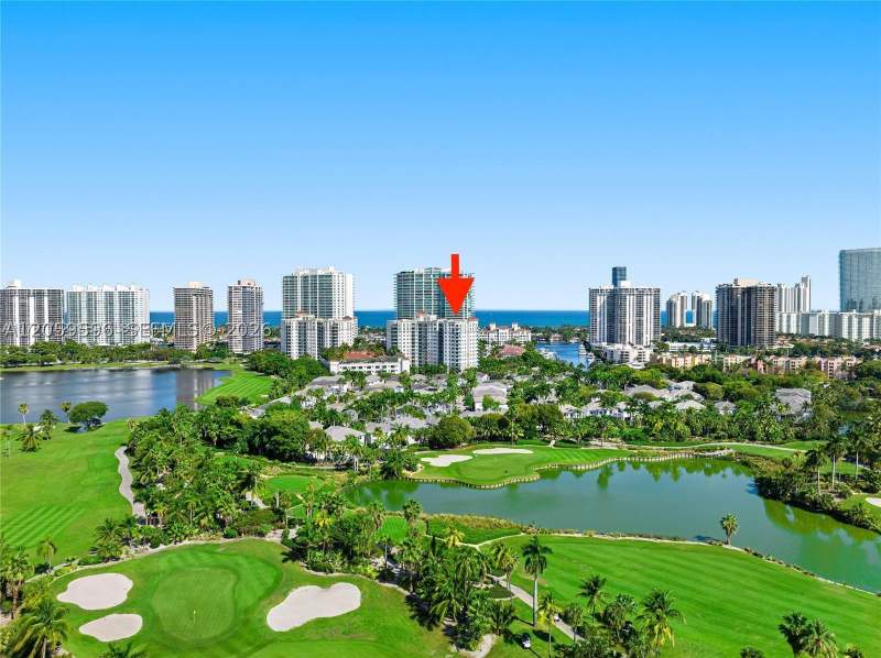 1 bedroom Condominium at 19900 E Country Club Dr 310, Turnberry Village So Towe, Aventura — photo 2