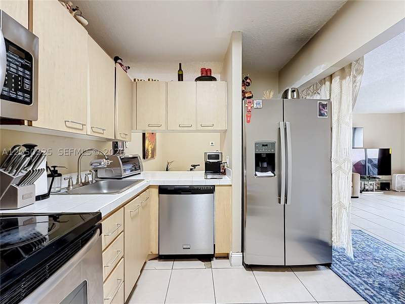 1 bedroom Condominium at 13791 SW 66th St 169E, The Meadows Lake North Co, Miami — photo 4