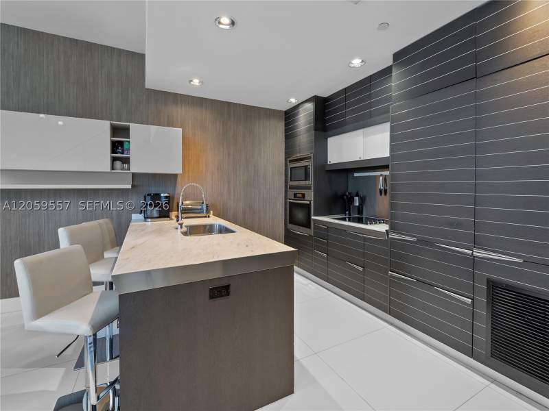 2 bedroom Condominium at 200 Biscayne Boulevard Way 1407, Epic West Condo, Miami — photo 4