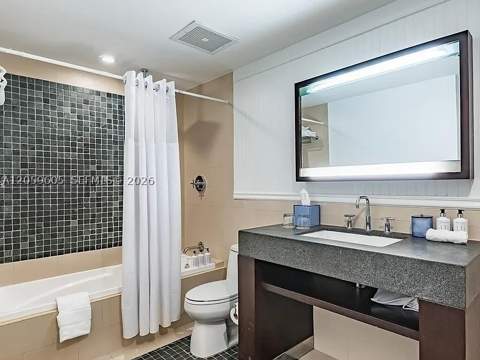 17315 Collins Ave 1803, Sunny Isles Beach FL - photo 12 of 23