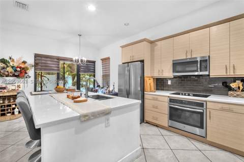 3575 W 97th St, Hialeah FL - photo 10 of 66