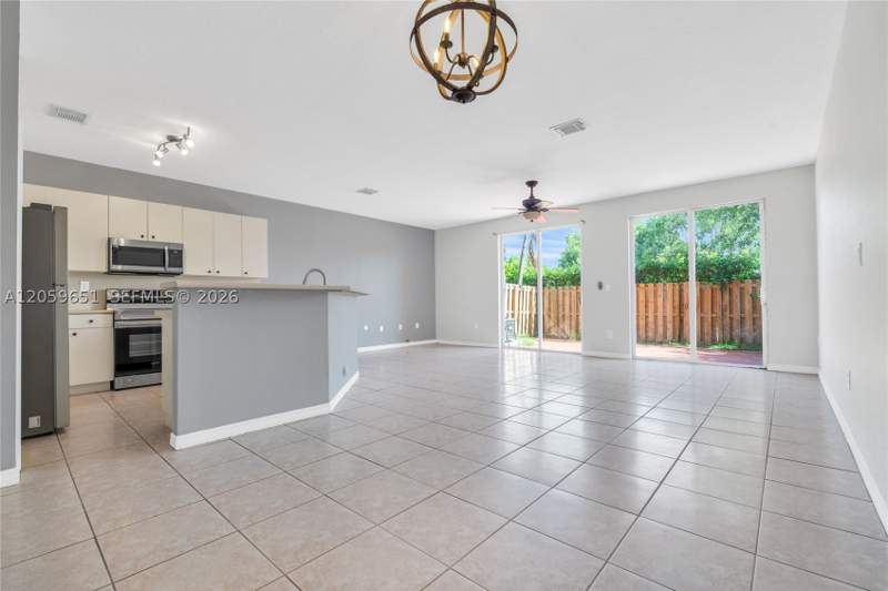 3 bedroom Townhouse at 16673 SW 78 Terrace, Kendalland, Miami — photo 2