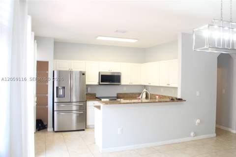 12989 SW 135th Ter, Miami FL - photo 6 of 33