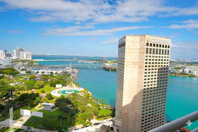 2 bedroom Condominium at 325 S Biscayne Blvd 3314, One Miami West Condo, Miami — photo 3
