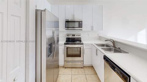 531 NE 21st Ave, Homestead FL - photo 9 of 77