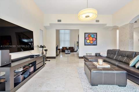 18825 N Bay Rd, Sunny Isles Beach FL - photo 11 of 13