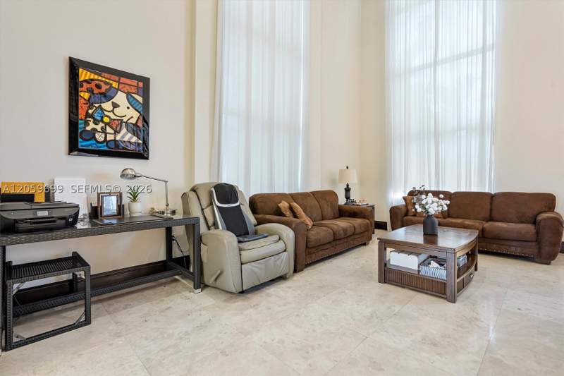 5 bedroom SingleFamilyResidence at 18825 N Bay Rd, Ocean Blvd Estates Sec A, Sunny Isles Beach — photo 5