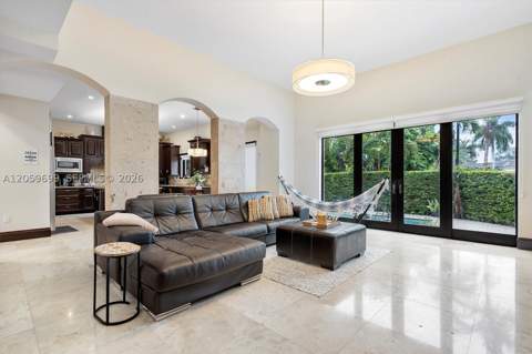 18825 N Bay Rd, Sunny Isles Beach FL - photo 6 of 13