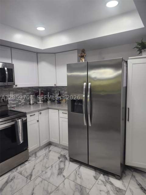 8810 SW 123rd Ct M103, Miami FL - photo 8 of 19