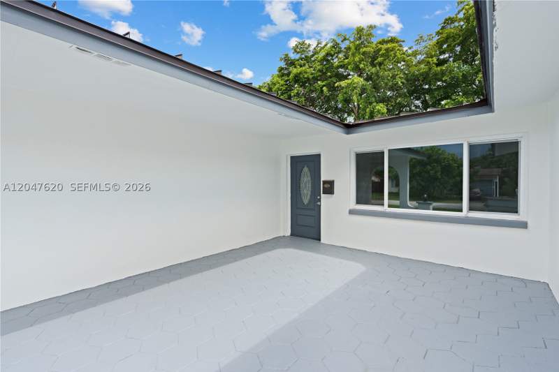 4 bedroom SingleFamilyResidence at 9110 NW 18th Ct, University Heights, Pembroke Pines — photo 4