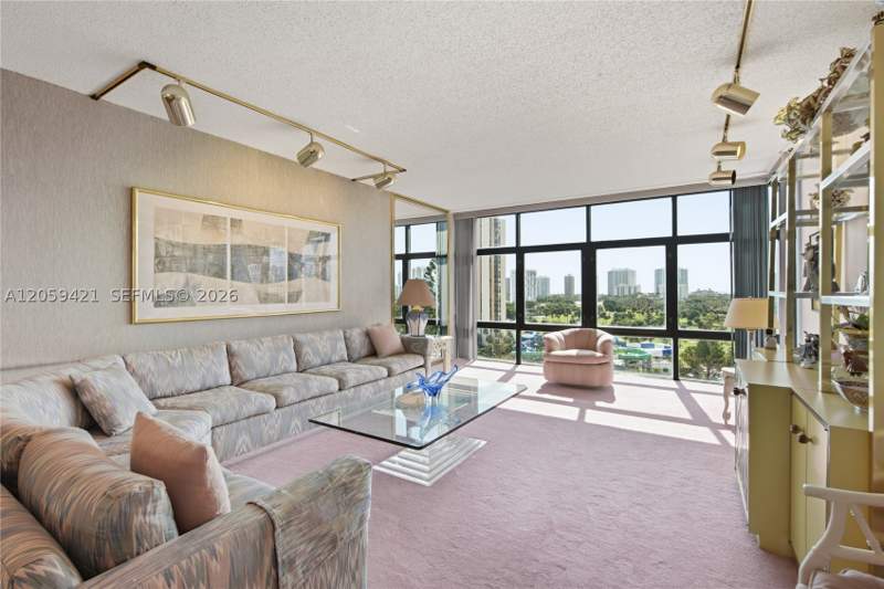 2 bedroom Condominium at 20100 W Country Club Dr 1206, Bonavida Condo, Aventura — photo 2