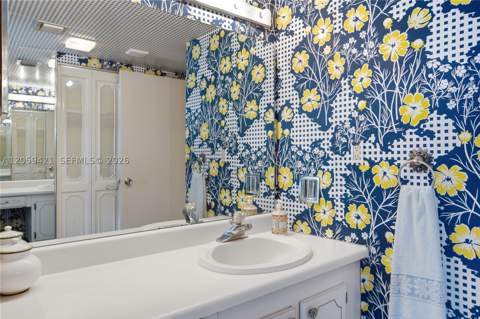 20100 W Country Club Dr 1206, Aventura FL - photo 22 of 40