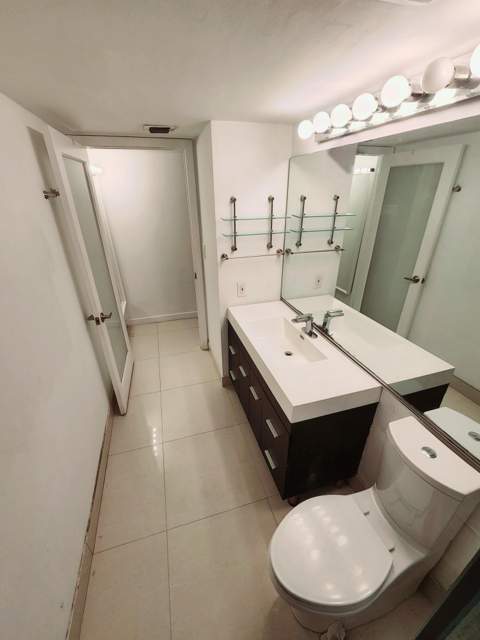 1000 Quayside Terrace 408, Miami FL - photo 15 of 34
