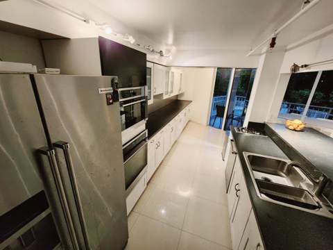 1000 Quayside Terrace 408, Miami FL - photo 9 of 34