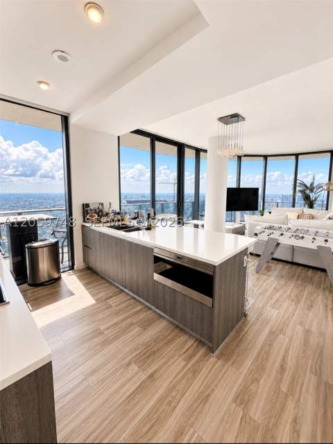 801 S Miami Ave 5509, Miami FL - photo 6 of 37