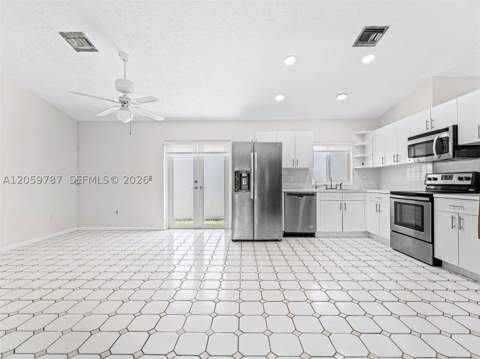 15491 SW 153rd St, Miami FL - photo 16 of 51