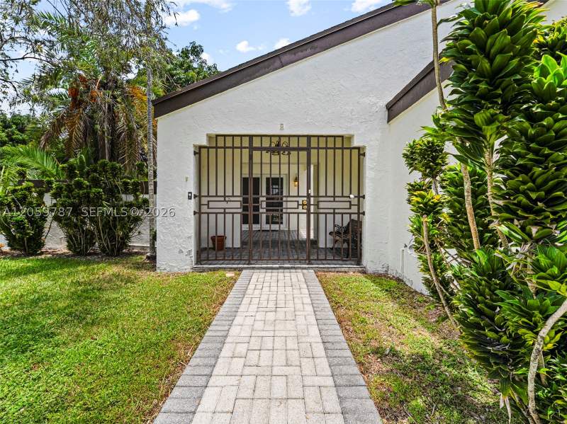 3 bedroom SingleFamilyResidence at 15491 SW 153rd St, Weitzer Shauna Meadows SE, Miami — photo 5