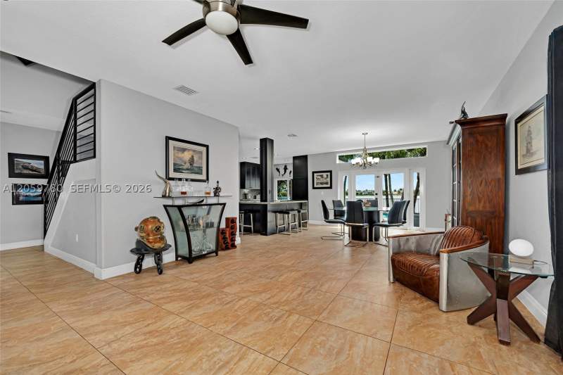 4 bedroom SingleFamilyResidence at 12949 SW 140 Street Rd, Twin Lake Shores Central, Miami — photo 5