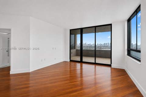 1330 West Ave 2601, Miami Beach FL - photo 17 of 38
