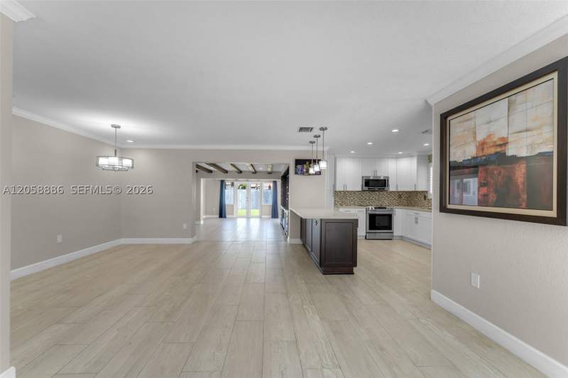 3 bedroom SingleFamilyResidence at 1310 SW 92nd Ave, Coral Park Estates Sec 4, Miami — photo 3